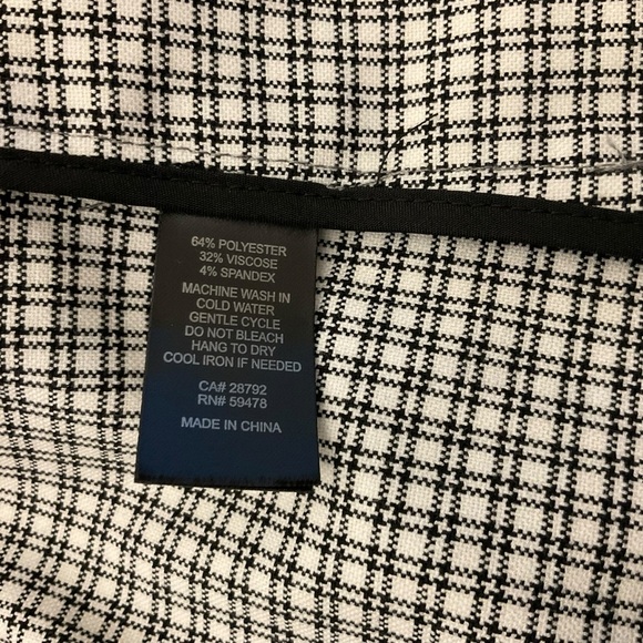 Rachel Zoe Light Beige Blazer with Open Front and Three-Quarter Sleeves - Picture 7 of 9